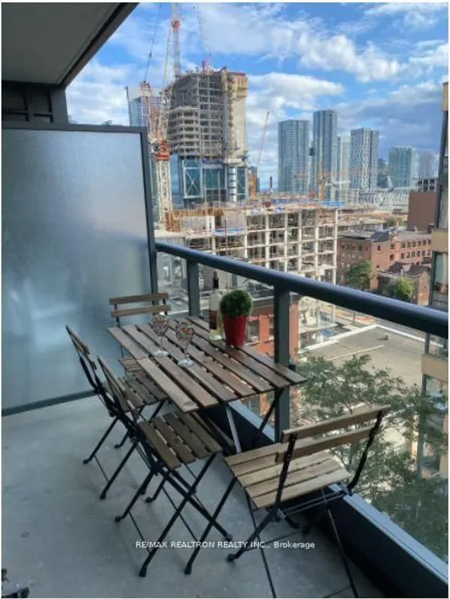 Additional image 2 of 8 Charlotte St Unit 1008