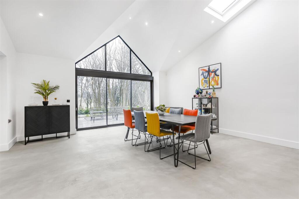 Additional image 12 of Firs Walk, Tewin