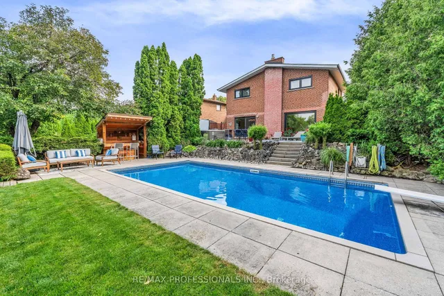 Additional image 44 of 53 Decarie Circ