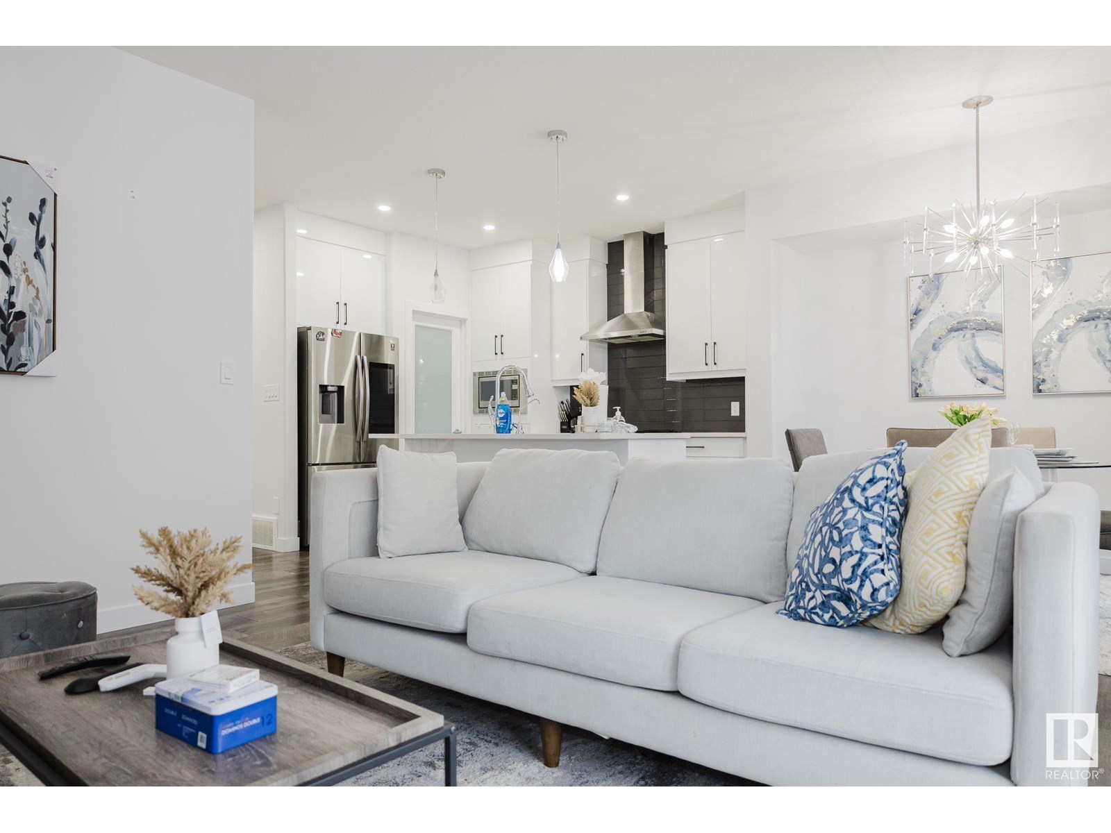 7209 CHIVERS PL SW|Edmonton, Alberta T6W4L4