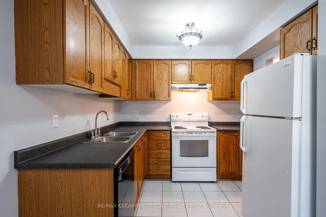 Additional image 13 of 1380 Treeland St