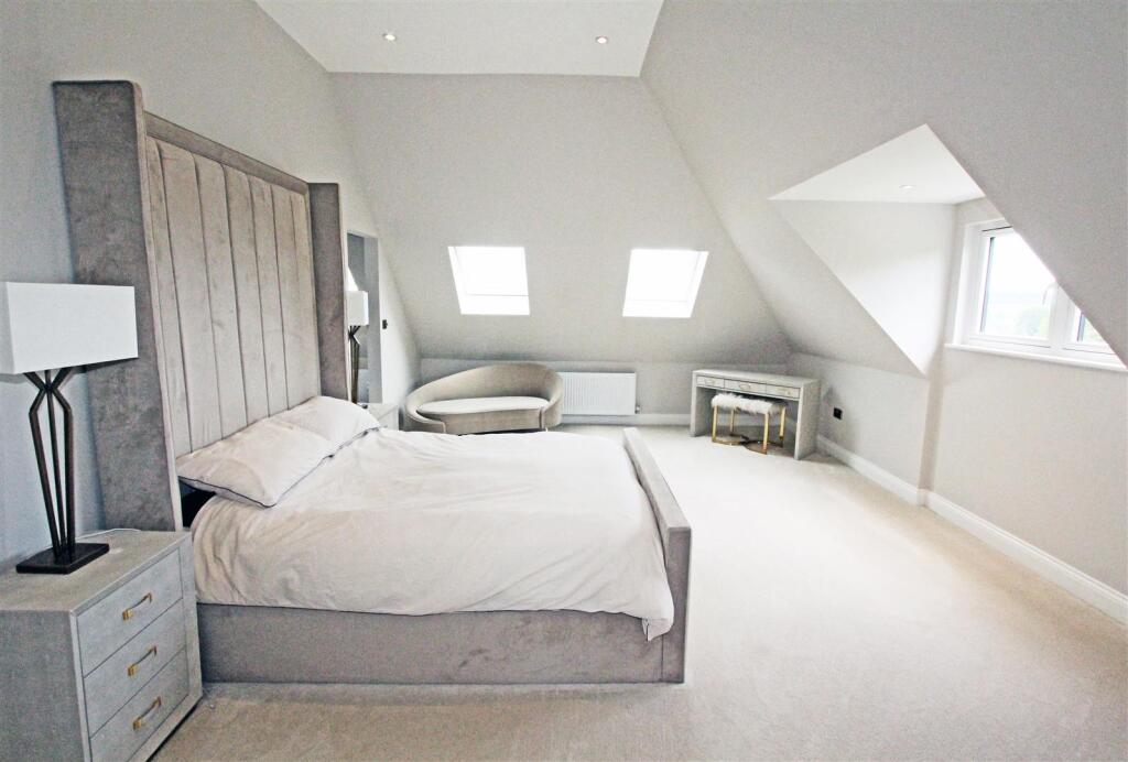 Additional image 18 of The Grove, Brookmans Park , Herts