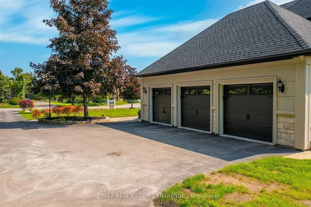 Additional image 4 of 11135 Menzies Crt