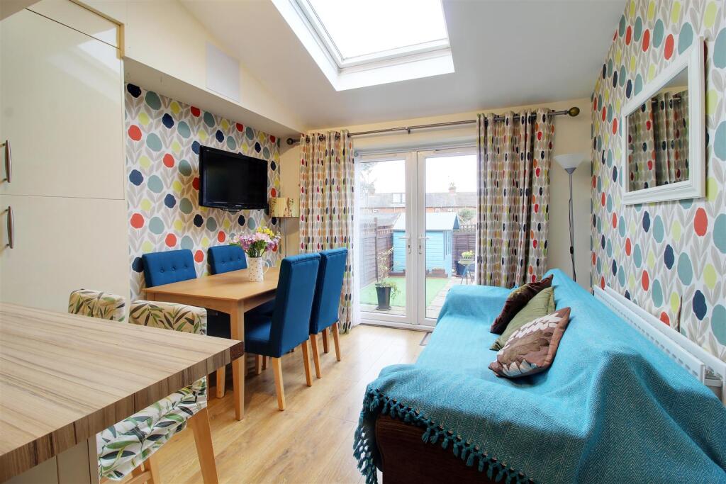 Additional image 3 of 33 Welham Manor, Welham Green