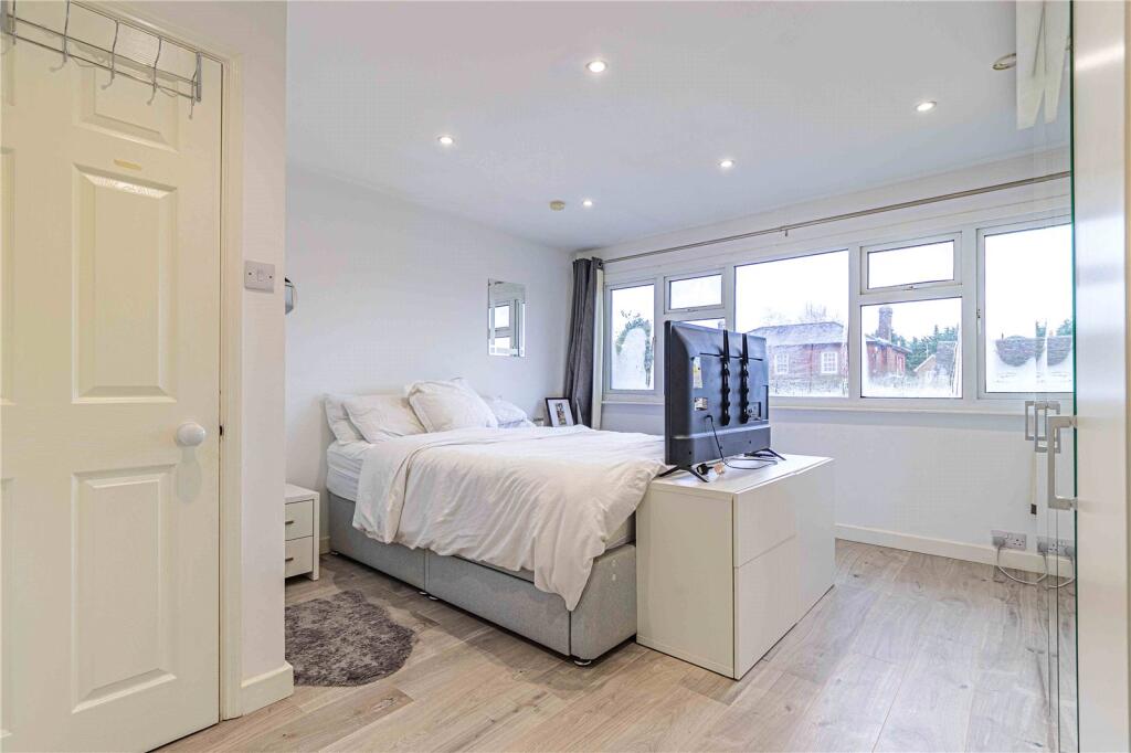 Additional image 8 of High Street, London Colney, St. Albans, Hertfordshire, AL2