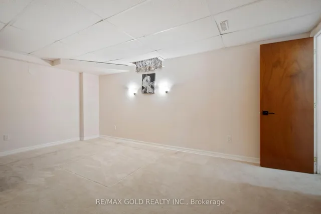 Additional image 36 of 103 Kenpark Ave