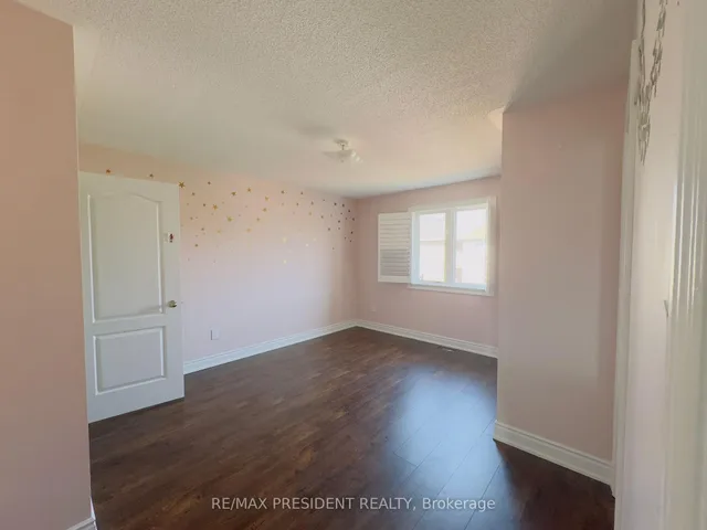 Additional image 10 of 4 Arctic Wolf Rd