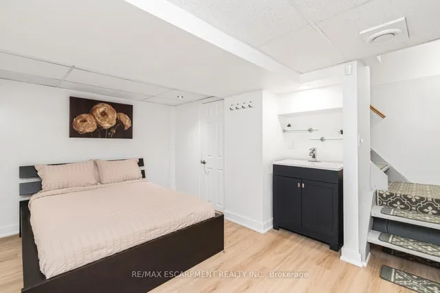 Additional image 25 of 167 TOLTON Ave