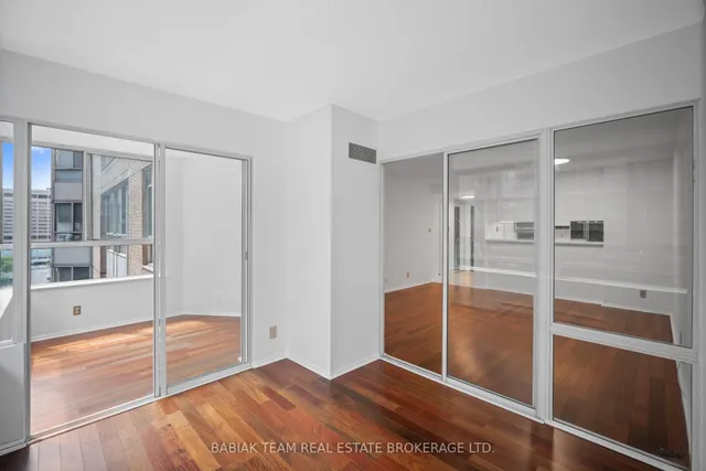 Additional image 19 of 711 Bay St Unit 1613