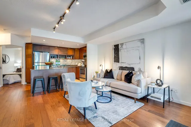 Additional image 3 of 218 Queens Quay Unit 402