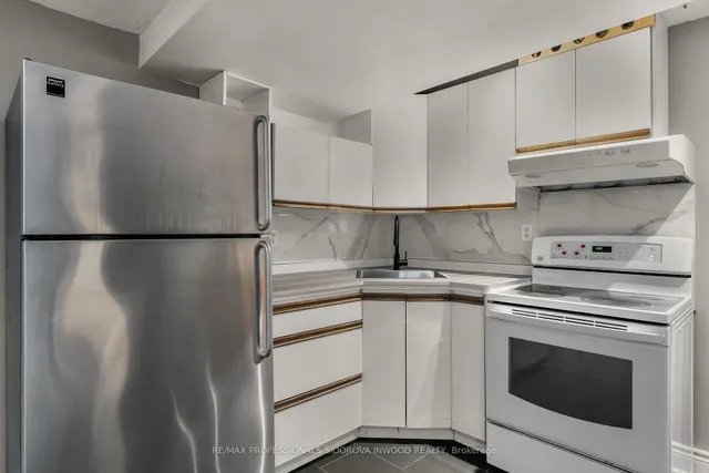 Additional image 33 of 224 Gilmour Ave