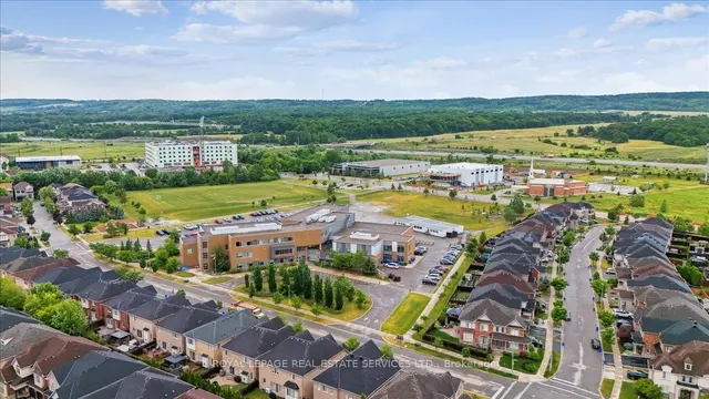 房产图片 45 - 3187 Cotter Rd