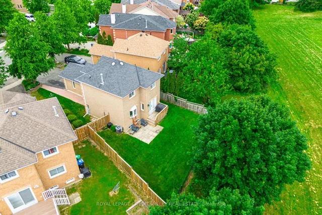 Additional image 39 of 56 Valonia Dr