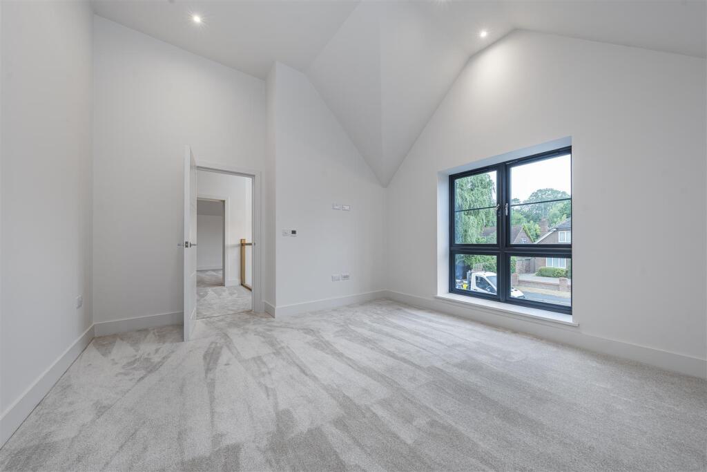 Additional image 28 of Bucknalls Drive, Bricket Wood, St. Albans