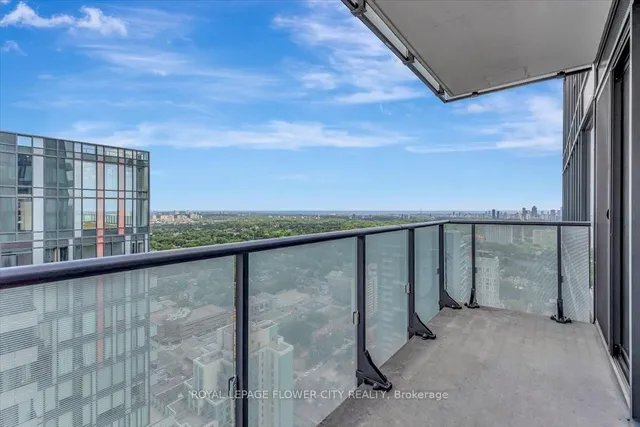 Additional image 35 of 161 Roehampton Ave Unit 4108