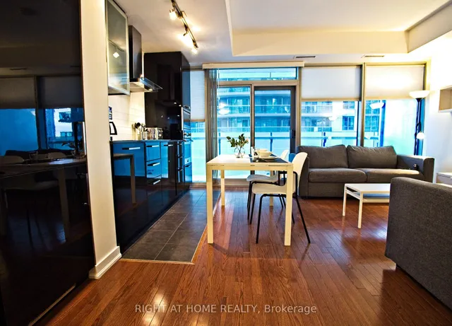 Additional image 7 of 12 York St Unit 1905