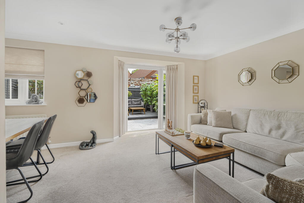 Additional image 5 of Cypress Avenue, Welwyn Garden City, Hertfordshire, AL7