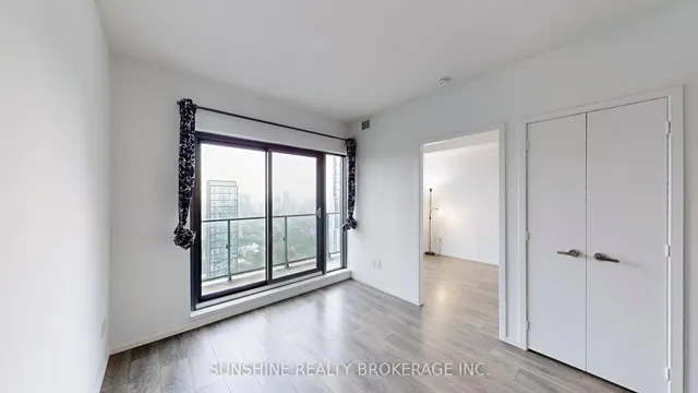 Additional image 17 of 159 Dundas St Unit 4307