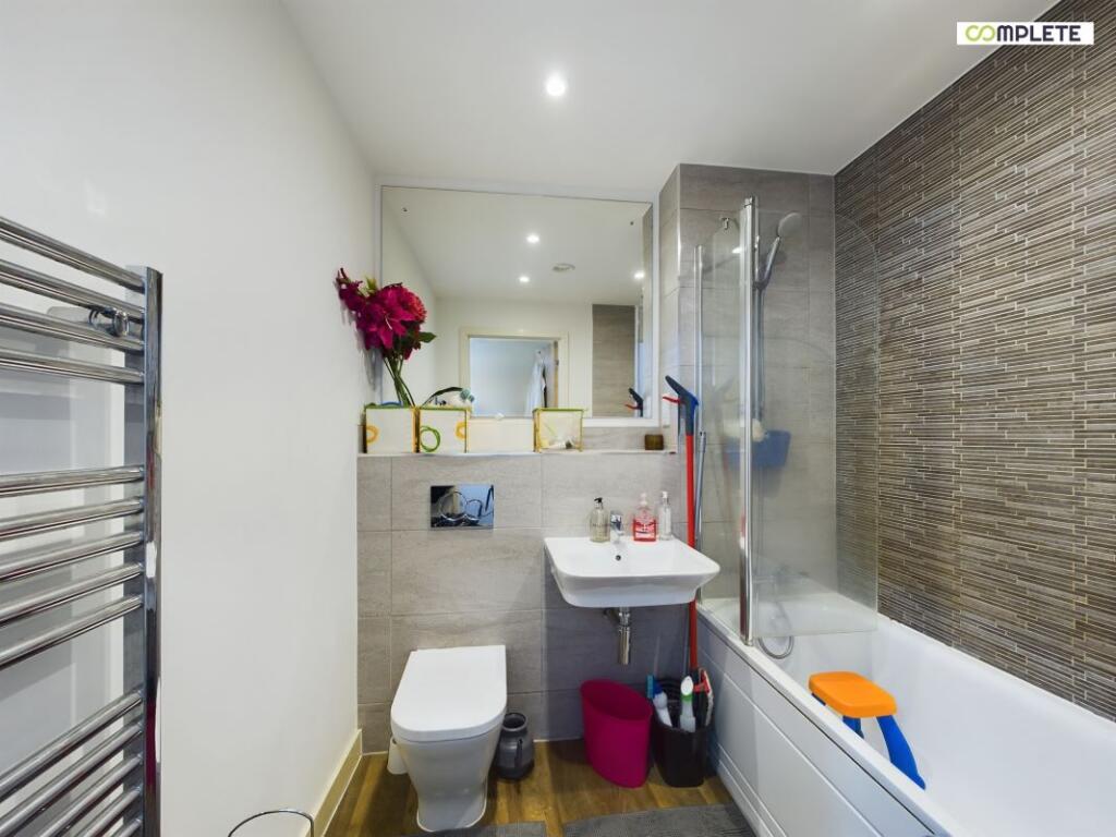 Additional image 9 of 68 Lincoln Apartments, 3 Lexington Gardens, Birmingham, West Midlands, B15 2DS