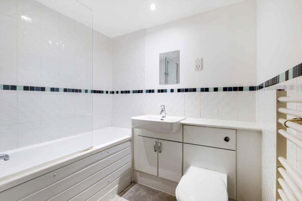 Additional image 3 of The Uplands, Bricket Wood