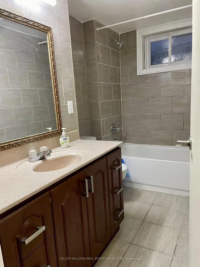 Additional image 12 of 114 Cultra Sq