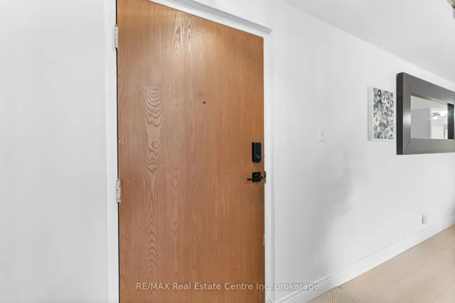 Additional image 5 of 4 Avalon Pl Unit 305