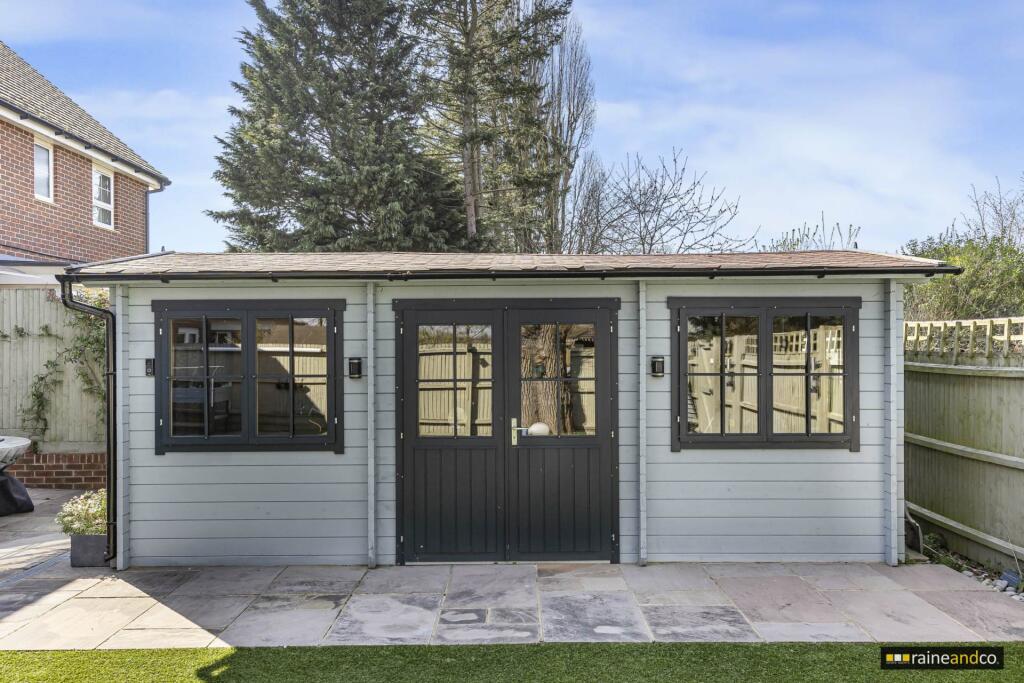 Additional image 34 of Peregrine Way, Hatfield
