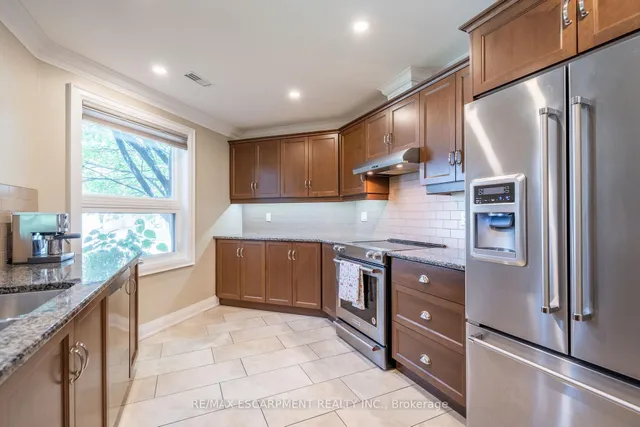 Additional image 23 of 1 Archdeacon Clark Tr