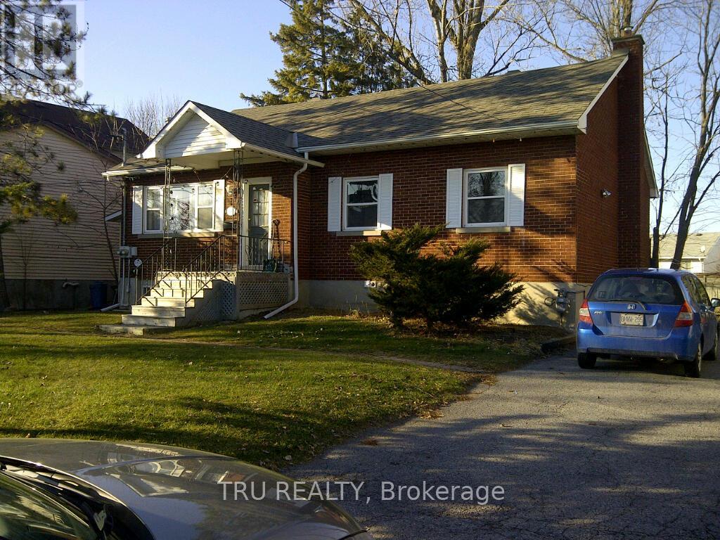 1567 GOTH AVENUE|Ottawa, Ontario K1T1E3