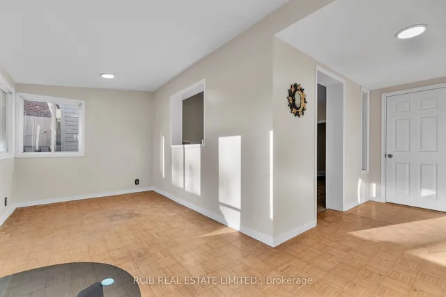 Additional image 14 of 224 Burlington St