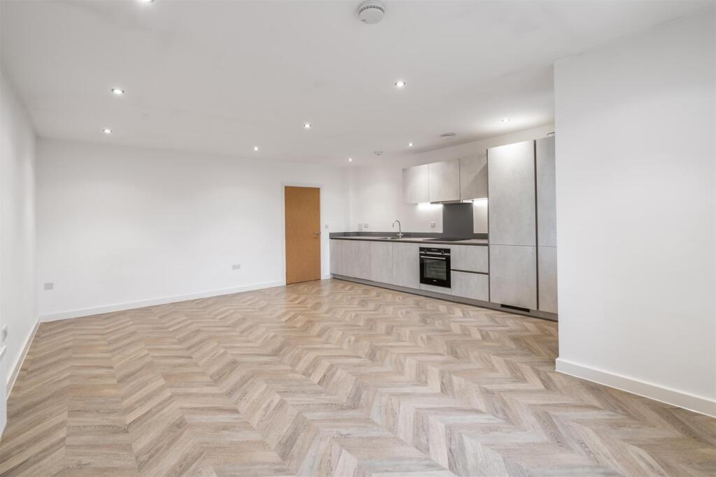 Additional image 3 of Apartment 8 Carlton Lodge, Moseley