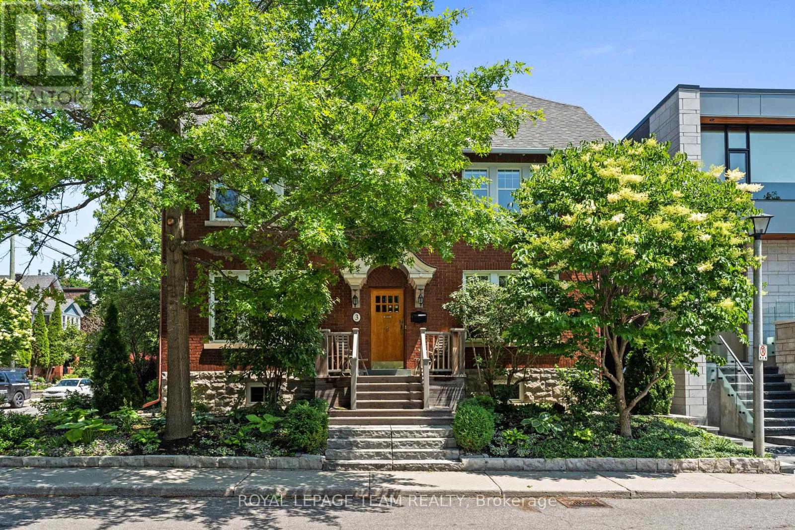 3 ALLAN PLACE|Ottawa, Ontario K1S3S9