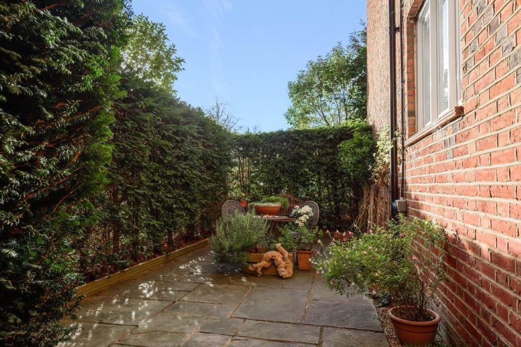 Additional image 12 of Bedwell Park, Cucumber Lane, Essendon, Hatfield