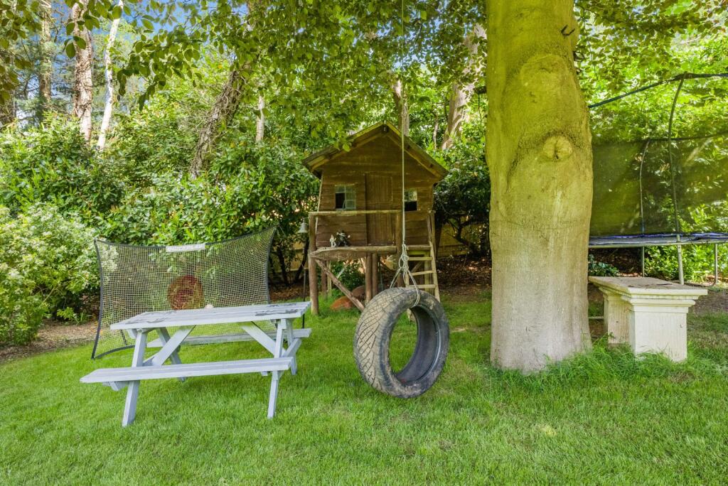 Additional image 25 of Radlett Road, Frogmore, St. Albans, Hertfordshire