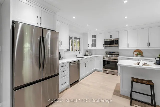 Additional image 16 of 114 Agincourt Dr