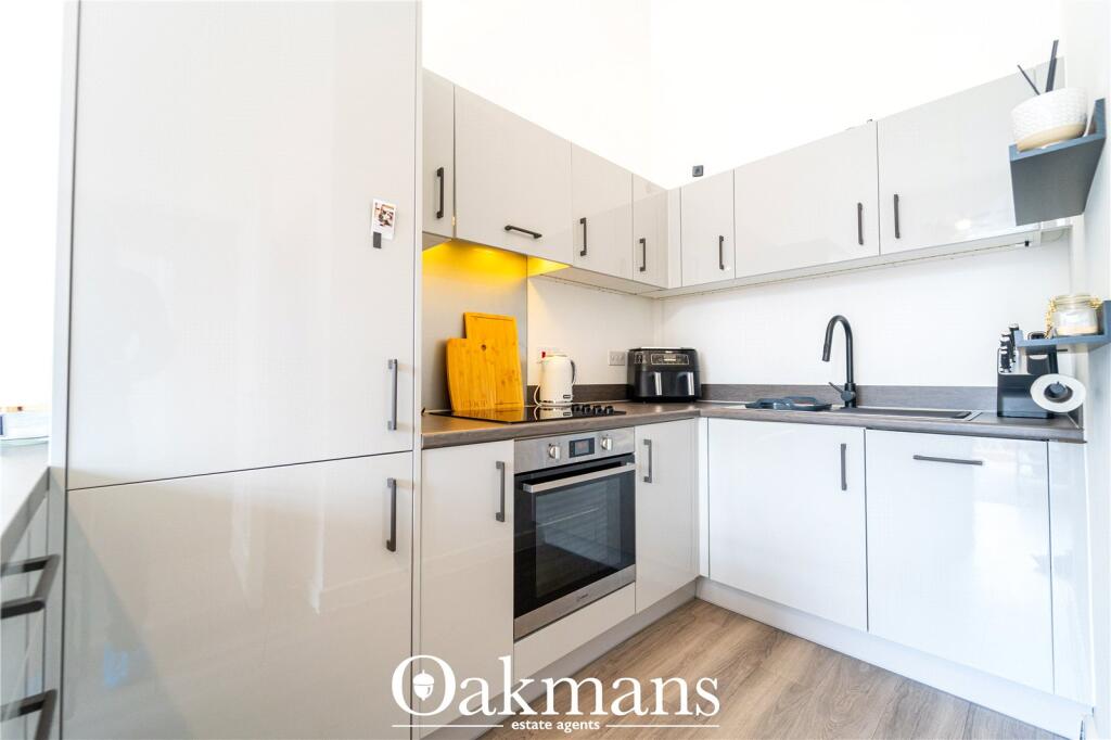 Additional image 18 of New House Farm Drive, Northfield, Birmingham, West Midlands, B31