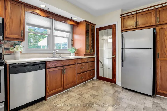 Additional image 7 of 52 Wyngate Ave