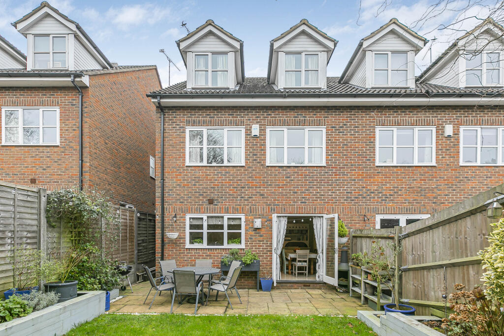 Additional image 21 of Waverley Road, St. Albans, AL3