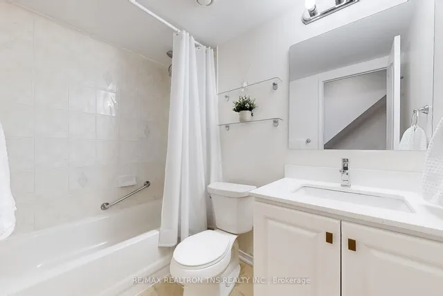 Additional image 24 of 108 Finch Ave Unit C11