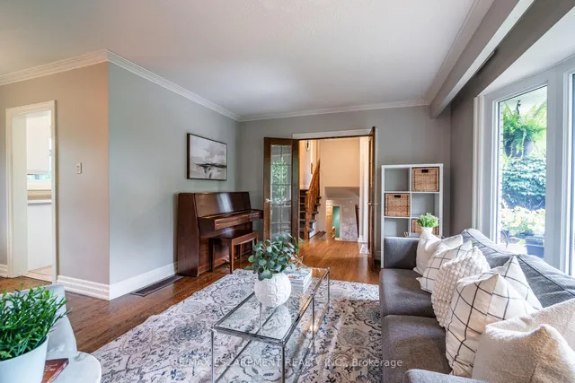 Additional image 7 of 5195 Cedarbook Cres