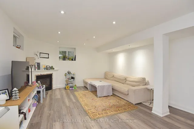 房产图片 24 - 405 Erindale Dr