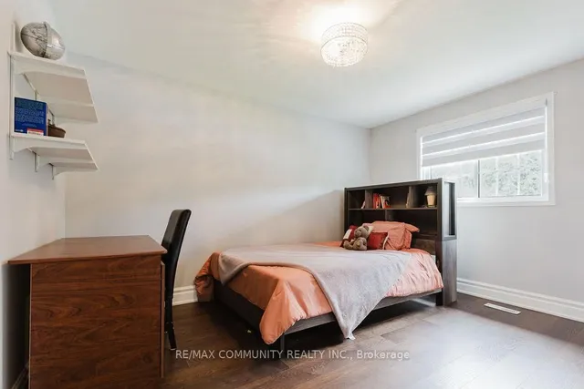 Additional image 28 of 42 Satchell Blvd