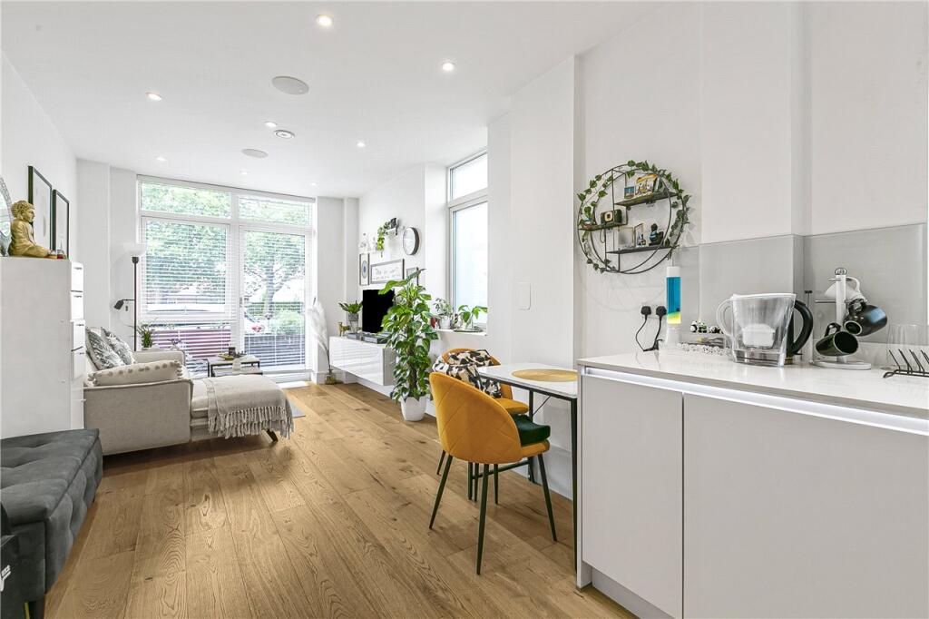 Additional image 4 of Broadwater Road, Welwyn Garden City, Hertfordshire, AL7