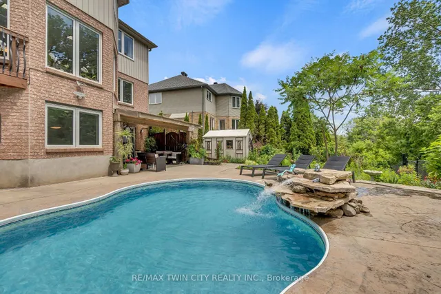 Additional image 39 of 107 Chandos Dr