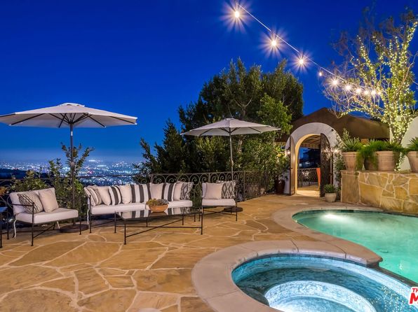 8149 Mannix Dr, Los Angeles, CA 90046