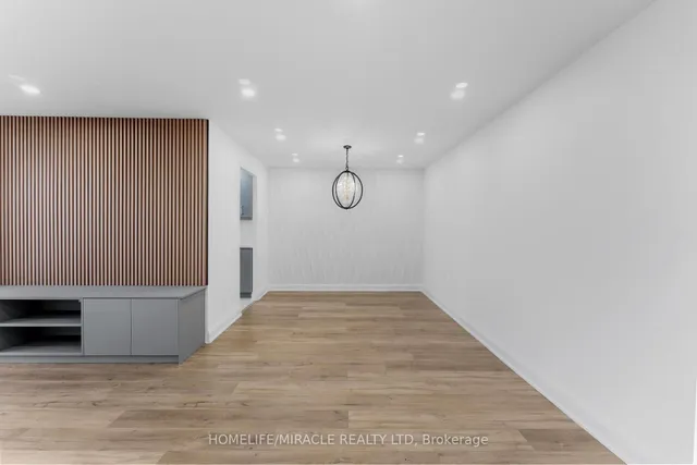 Additional image 19 of 18 Knightsbridge Rd Unit 2605