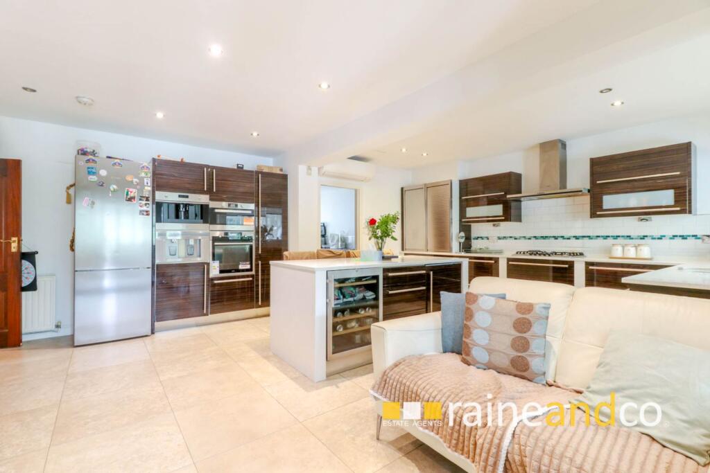Additional image 8 of St Albans Road West, Hatfield