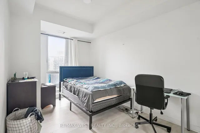 Additional image 4 of 225 Sumach St Unit 505