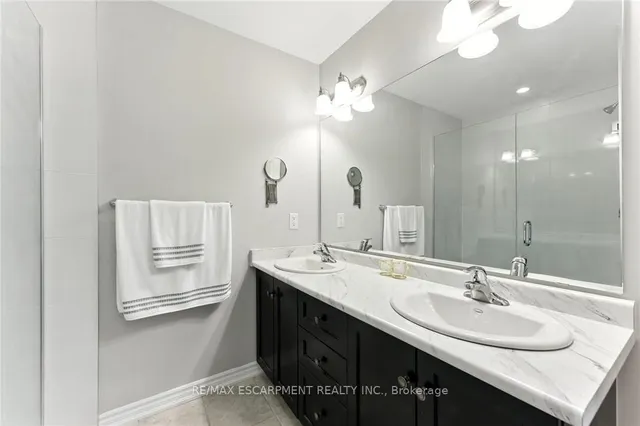 Additional image 21 of 377 GLANCASTER Rd Unit 37