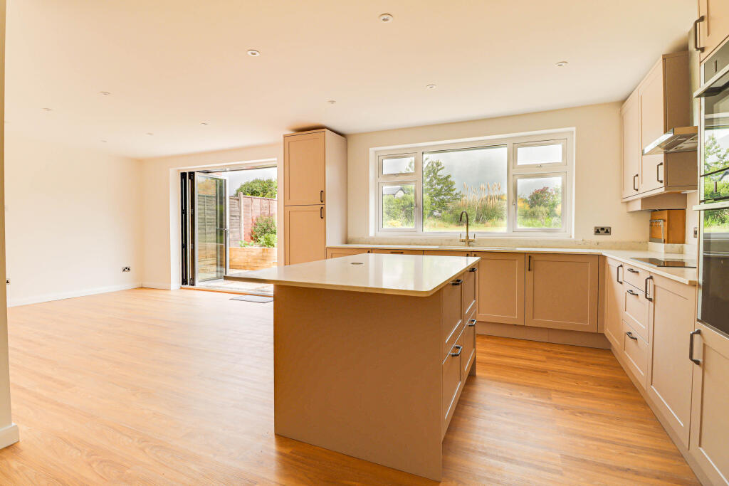 Additional image 6 of Robert Avenue, St Albans, AL1